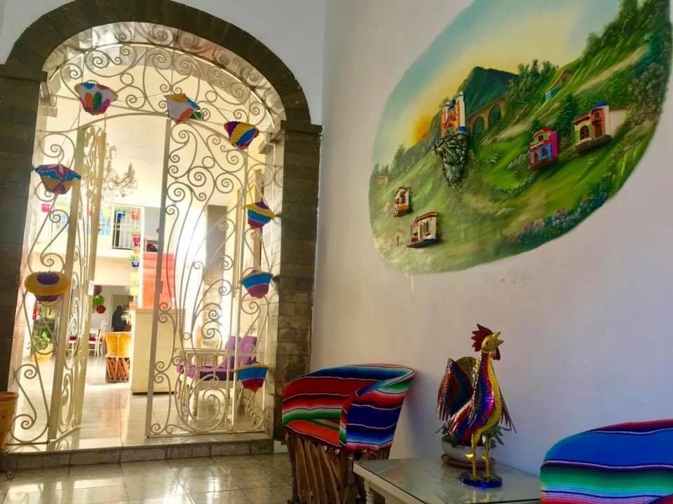 Hostal Tlaquepaque Exterior photo
